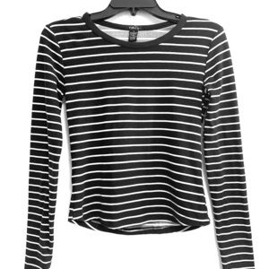 Rue 21 long sleeve shirt